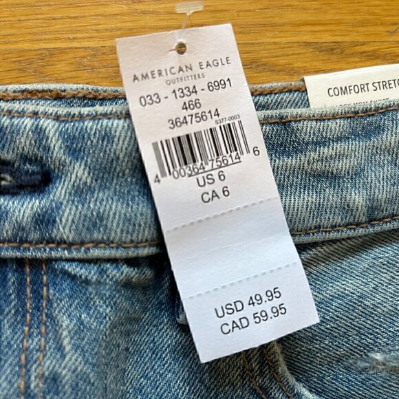 NWT AE distressed Baggy Mom short with comfort stretch waistband 6/28W - Picture 4 of 9